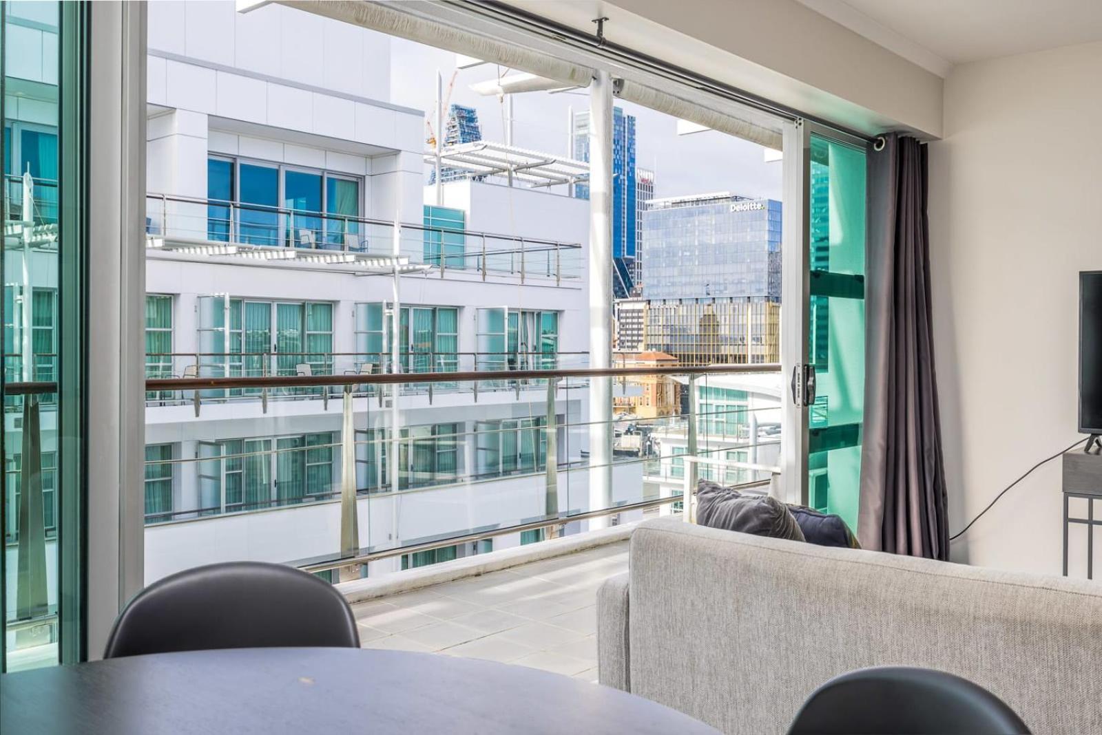Beautiful Renovated 2 X Bdrm,Perfect Location Lägenhet Auckland Exteriör bild